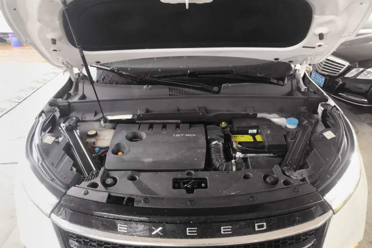 Used EXEED Lingyun 2019 1.6T Two-Wheel Drive Diamond Edition Engine Bay