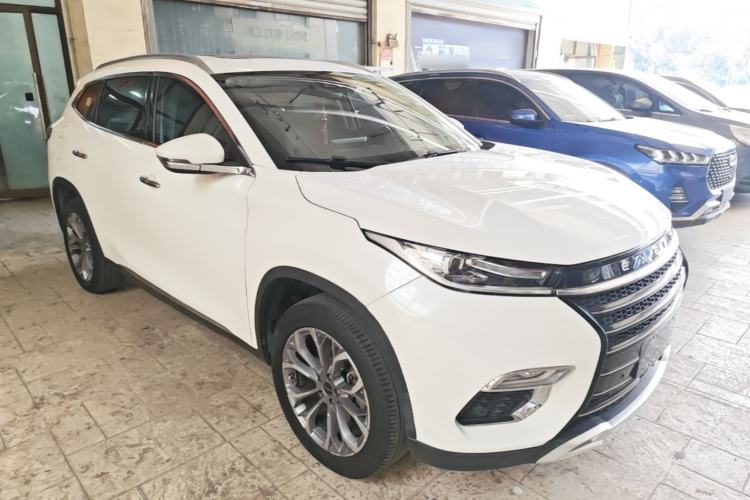 Used EXEED Lingyun 2019 1.6T Two-Wheel Drive Diamond Edition Front Right 45 Deg
