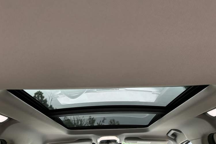 Used EXEED Lingyun 2019 1.6T Two-Wheel Drive Diamond Edition Headliner