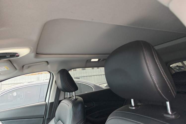 Used EXEED Lingyun 2019 1.6T Two-Wheel Drive Diamond Edition Headliner