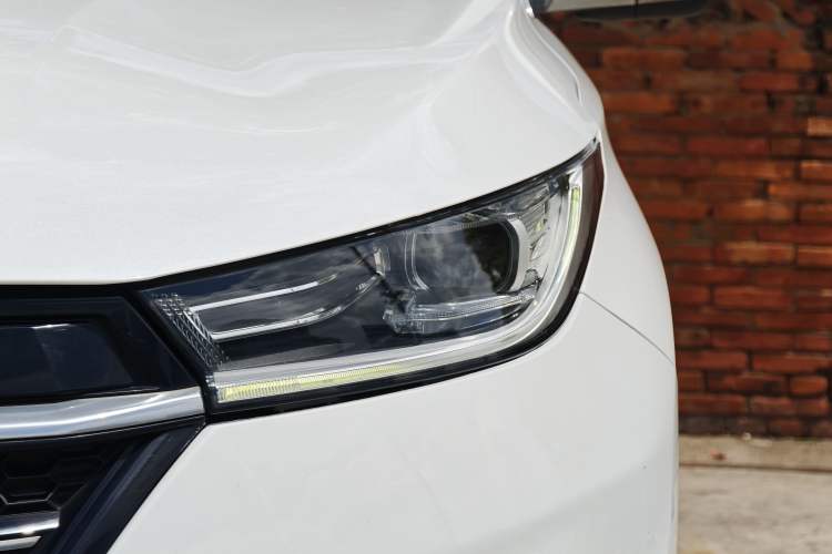Used EXEED Lingyun 2019 1.6T Two-Wheel Drive Diamond Edition Left Front Headlight