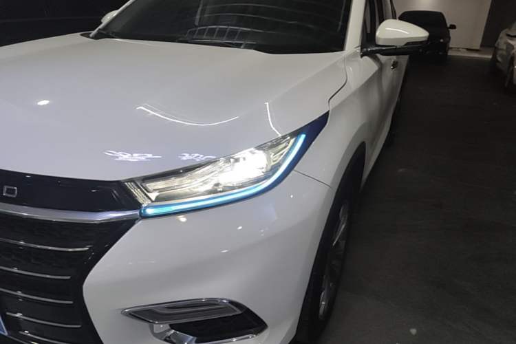 Used EXEED Lingyun 2019 1.6T Two-Wheel Drive Diamond Edition Left Front Headlight
