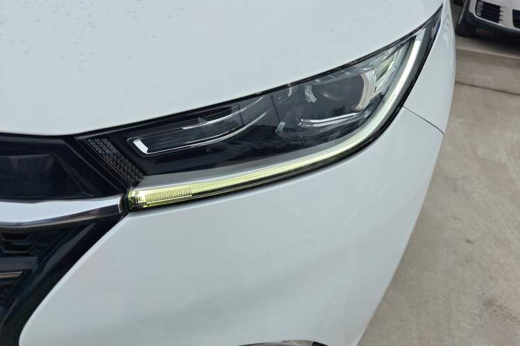 Used EXEED Lingyun 2019 1.6T Two-Wheel Drive Diamond Edition Left Front Headlight