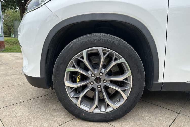 Used EXEED Lingyun 2019 1.6T Two-Wheel Drive Diamond Edition Left Front Wheel Hub