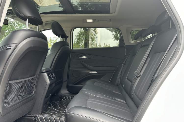 Used EXEED Lingyun 2019 1.6T Two-Wheel Drive Diamond Edition Left Rear Seat