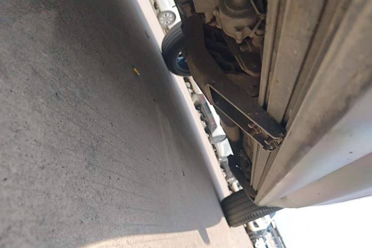 Used EXEED Lingyun 2019 1.6T Two-Wheel-Drive Platinum Edition Left Side Sill