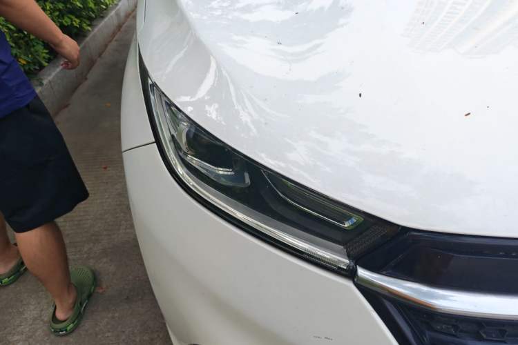 Used EXEED Lingyun 2019 1.6T Two-Wheel-Drive Platinum Edition Right Front Headlight