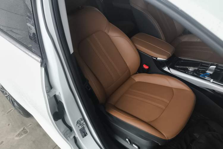 Used EXEED Lingyun 2019 1.6T Two-Wheel Drive Diamond Edition Right Front Seat