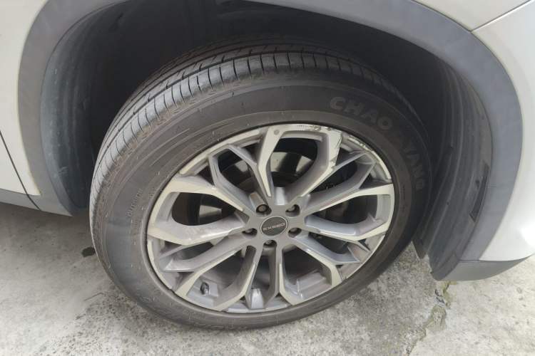 Used EXEED Lingyun 2019 1.6T Two-Wheel Drive Diamond Edition Right Front Wheel Hub