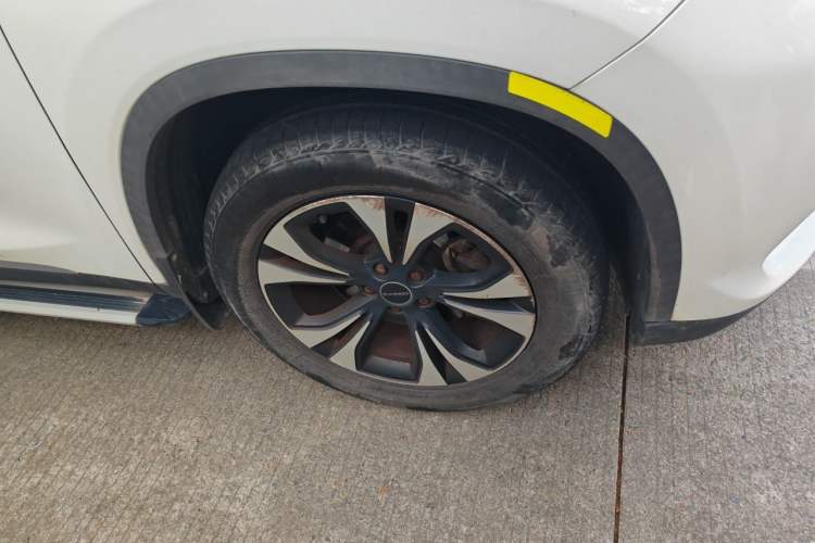 Used EXEED Lingyun 2019 1.6T Two-Wheel-Drive Platinum Edition Right Front Wheel Hub