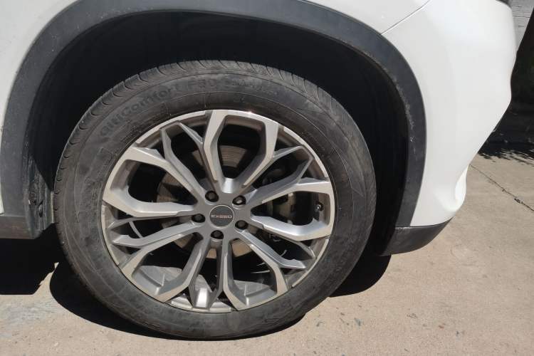 Used EXEED Lingyun 2019 1.6T Two-Wheel Drive Diamond Edition Right Front Wheel Hub