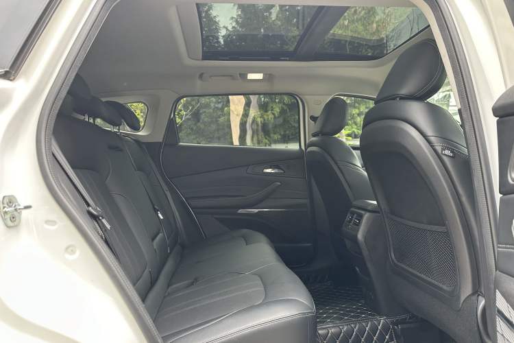 Used EXEED Lingyun 2019 1.6T Two-Wheel Drive Diamond Edition Right Rear Seat