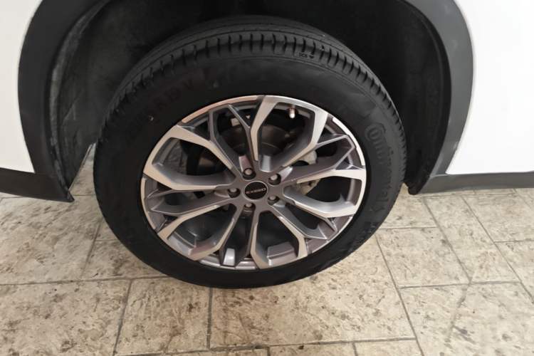 Used EXEED Lingyun 2019 1.6T Two-Wheel Drive Diamond Edition Right Rear Wheel Hub