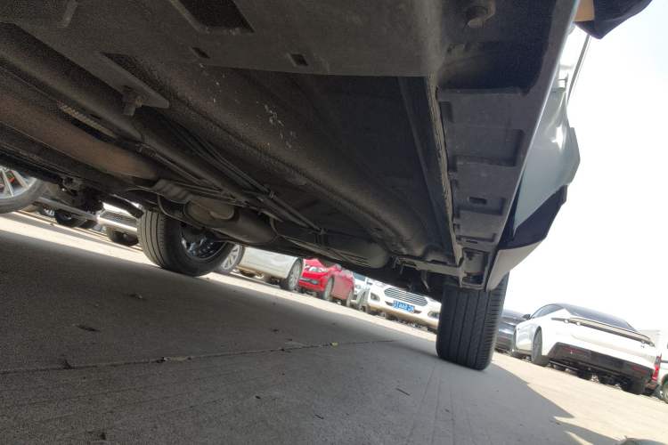 Used EXEED Lingyun 2019 1.6T Two-Wheel-Drive Platinum Edition Right Side Sill