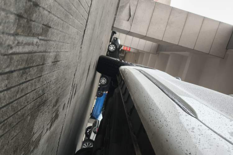 Used EXEED Lingyun 2019 1.6T Two-Wheel Drive Diamond Edition Right Side Sill