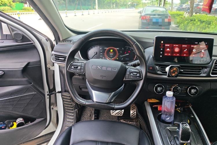 Used EXEED Lingyun 2019 1.6T Two-Wheel-Drive Platinum Edition Steering Wheel