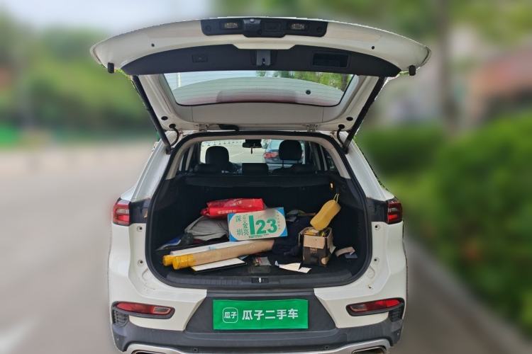 Used EXEED Lingyun 2019 1.6T Two-Wheel-Drive Platinum Edition Trunk