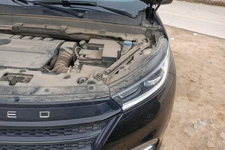 Used EXEED Lingyun 2020 1.6T Two-Wheel Drive Star Edition Engine Bay Left