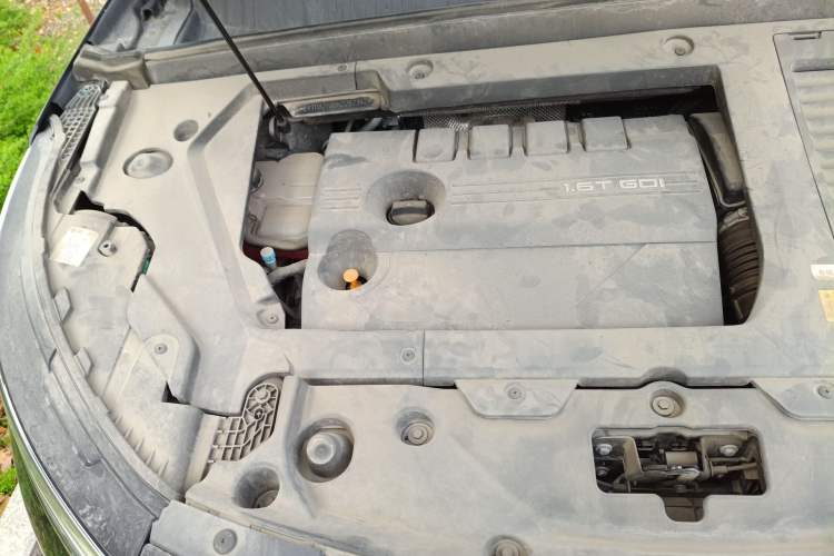 Used EXEED Lingyun 2020 1.6T Two-Wheel Drive Star Edition Engine Bay Right