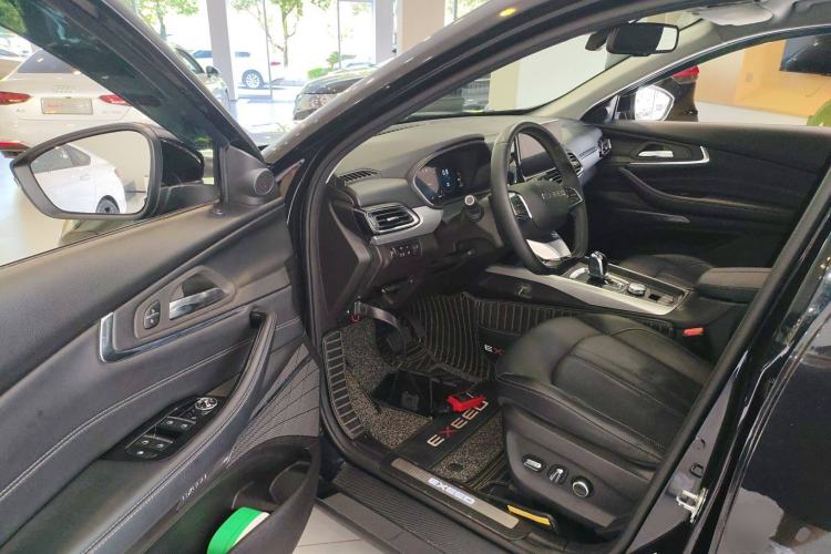 Used EXEED Lingyun 2020 1.6T Two-Wheel Drive Star Edition Interior 3