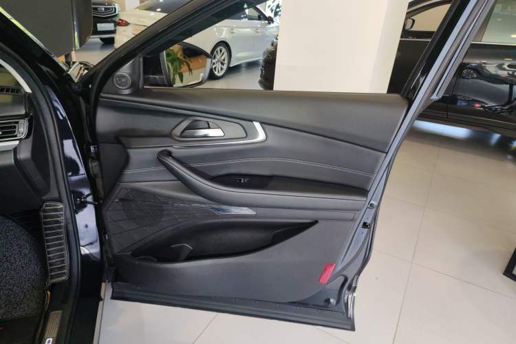 Used EXEED Lingyun 2020 1.6T Two-Wheel Drive Star Edition Interior 5