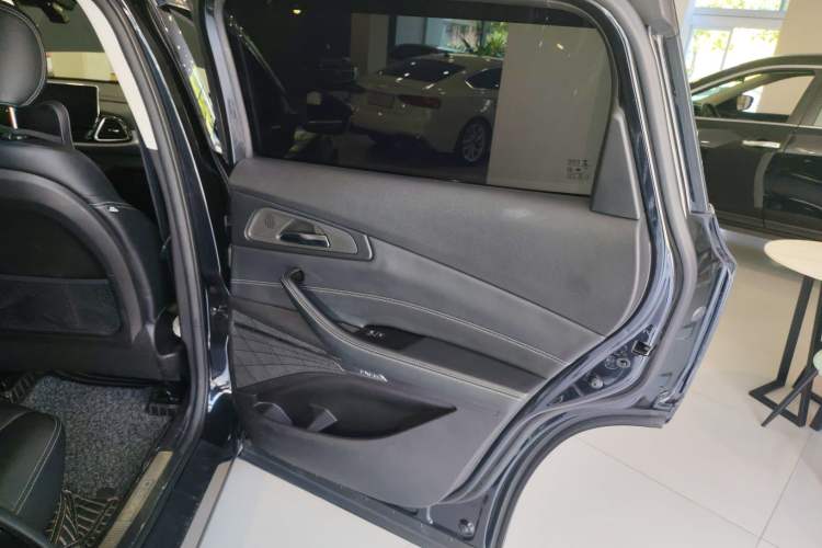Used EXEED Lingyun 2020 1.6T Two-Wheel Drive Star Edition Interior 6