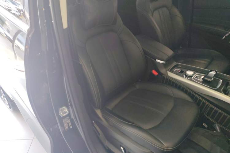 Used EXEED Lingyun 2020 1.6T Two-Wheel Drive Star Edition Right Front Seat