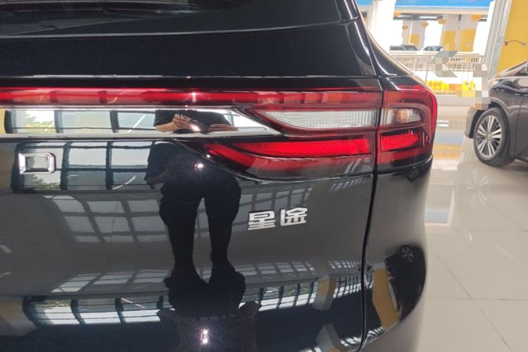 Used EXEED Lingyun 2020 1.6T Two-Wheel Drive Star Edition Right Rear Taillight