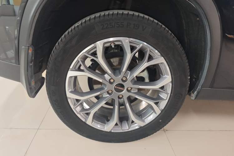 Used EXEED Lingyun 2020 1.6T Two-Wheel Drive Star Edition Right Rear Wheel Hub