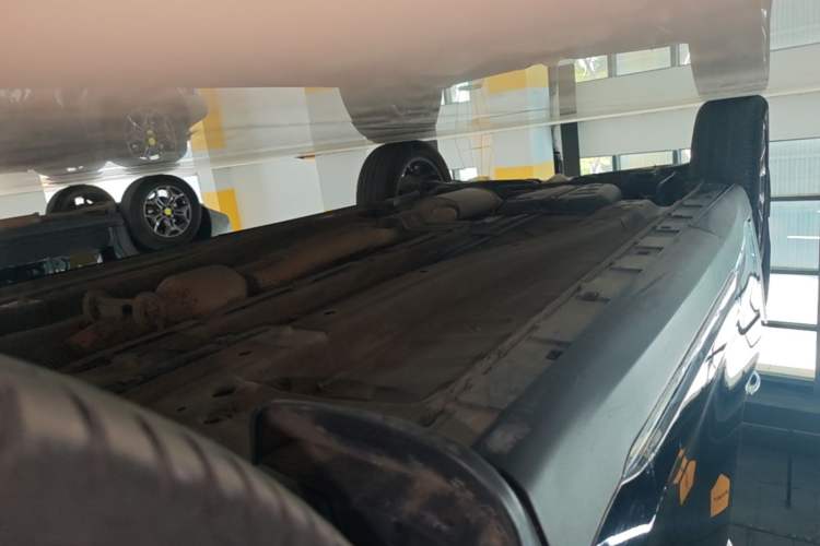 Used EXEED Lingyun 2020 1.6T Two-Wheel Drive Star Edition Right Side Sill