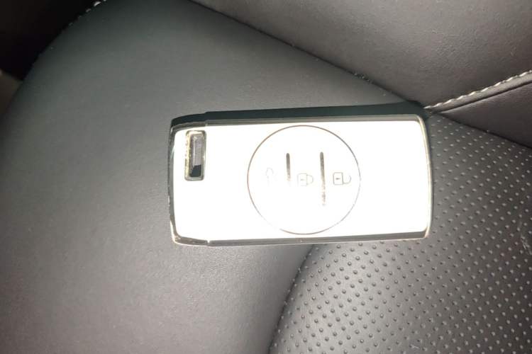 Used EXEED Lingyun 2020 1.6T Two-Wheel Drive Star Edition Vehicle Key
