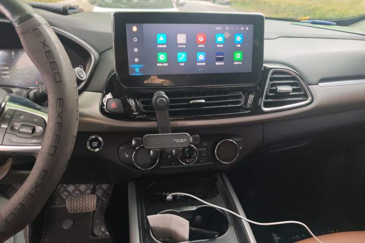 Used EXEED Lingyun 2020 1.6T Two-Wheel Drive Star Edition Audio And AC Panel
