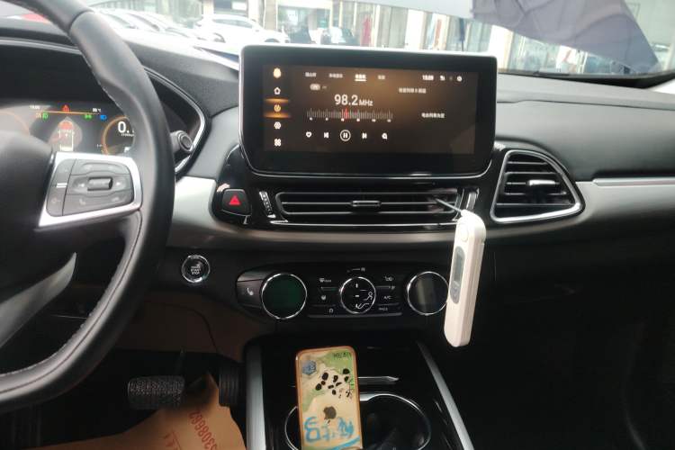 Used EXEED Lingyun 2020 1.6T Two-Wheel Drive Star Edition Audio And AC Panel
