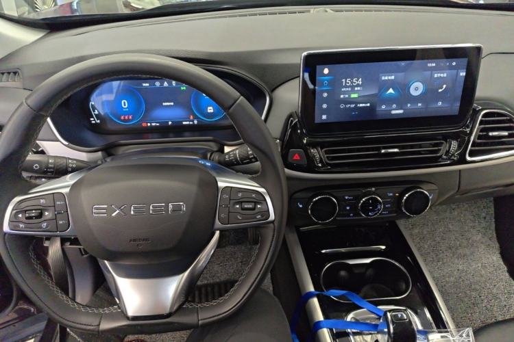 Used EXEED Lingyun 2020 1.6T Two-Wheel Drive Star Edition Center Console