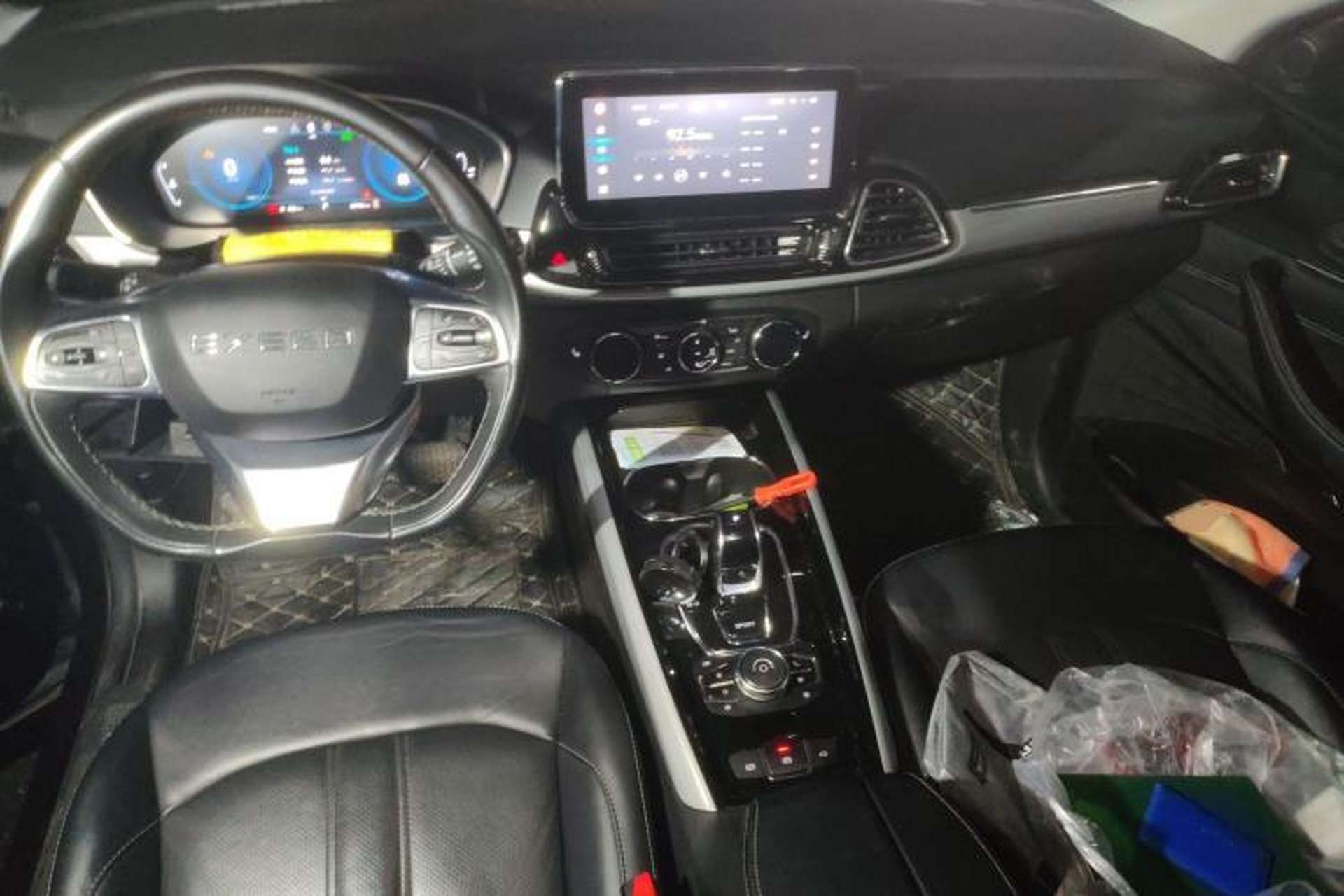 Used EXEED Lingyun 2020 1.6T Two-Wheel Drive Star Edition Center Console