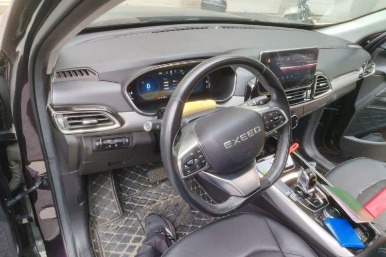Used EXEED Lingyun 2020 1.6T Two-Wheel Drive Star Edition Center Console