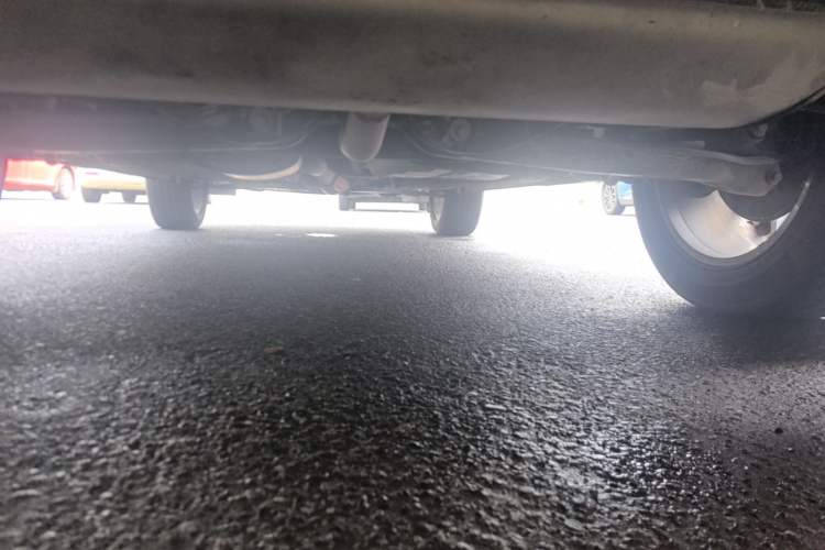 Used EXEED Lingyun 2020 1.6T Two-Wheel Drive Star Edition Chassis Rear