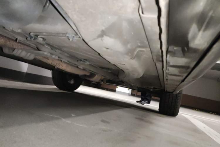 Used EXEED Lingyun 2020 1.6T Two-Wheel Drive Star Edition Chassis Rear Right