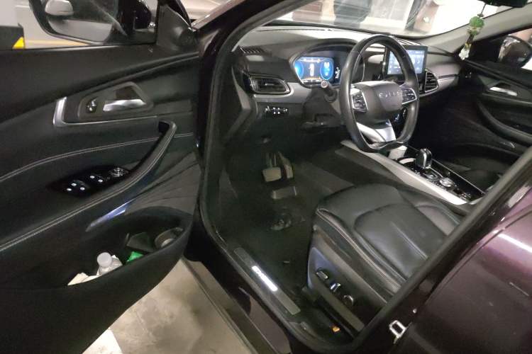 Used EXEED Lingyun 2020 1.6T Two-Wheel Drive Star Edition Driver Seat