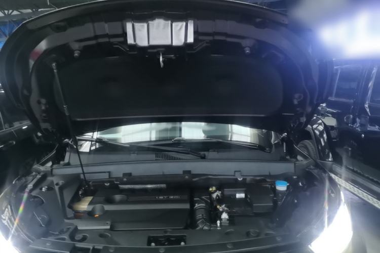 Used EXEED Lingyun 2020 1.6T Two-Wheel Drive Star Edition Engine Bay