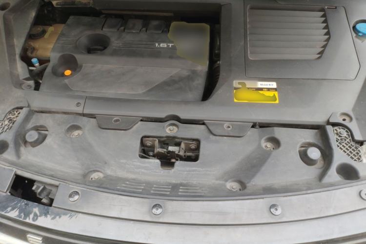 Used EXEED Lingyun 2020 1.6T Two-Wheel Drive Star Edition Engine Bay