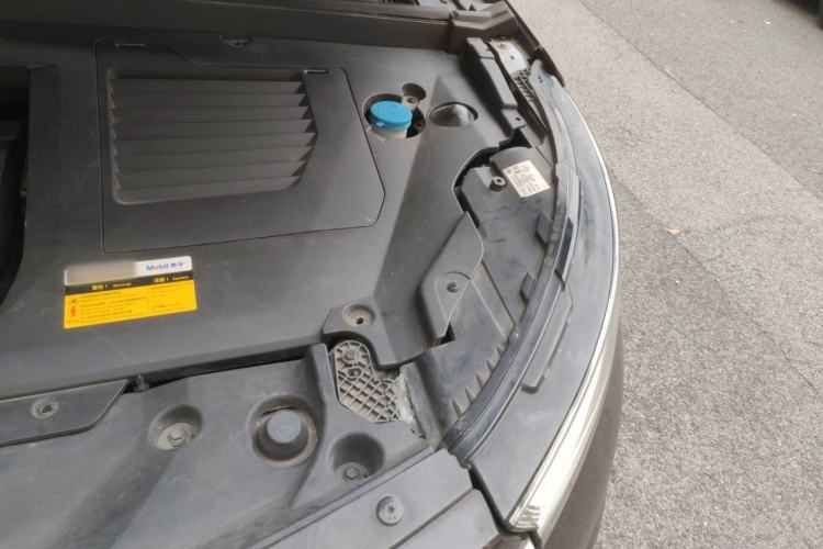 Used EXEED Lingyun 2020 1.6T Two-Wheel Drive Star Edition Engine Bay Left