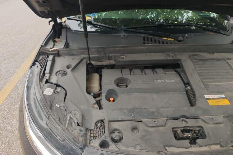 Used EXEED Lingyun 2020 1.6T Two-Wheel Drive Star Edition Engine Bay Right