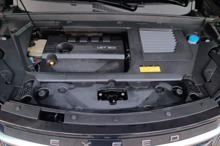 Used EXEED Lingyun 2020 1.6T Two-Wheel Drive Star Edition Engine Bay