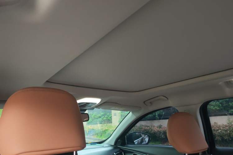 Used EXEED Lingyun 2020 1.6T Two-Wheel Drive Star Edition Headliner