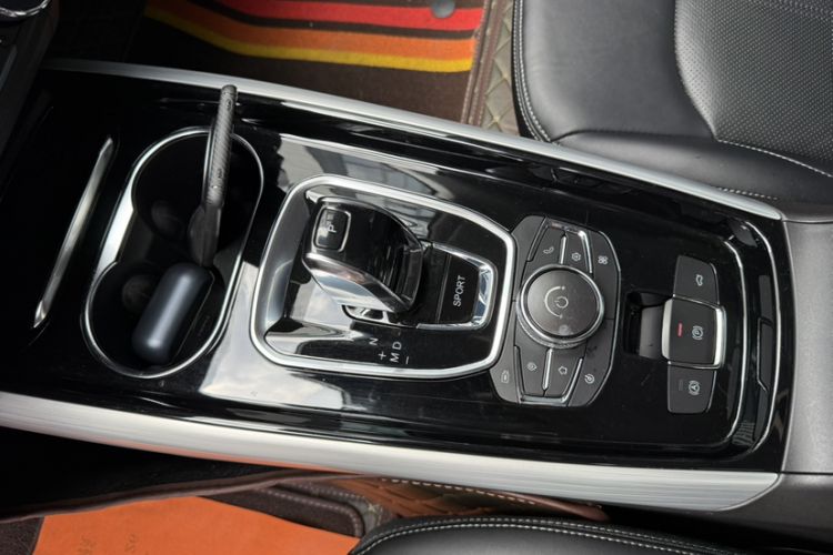 Used EXEED Lingyun 2020 1.6T Two-Wheel Drive Star Edition Interior 9