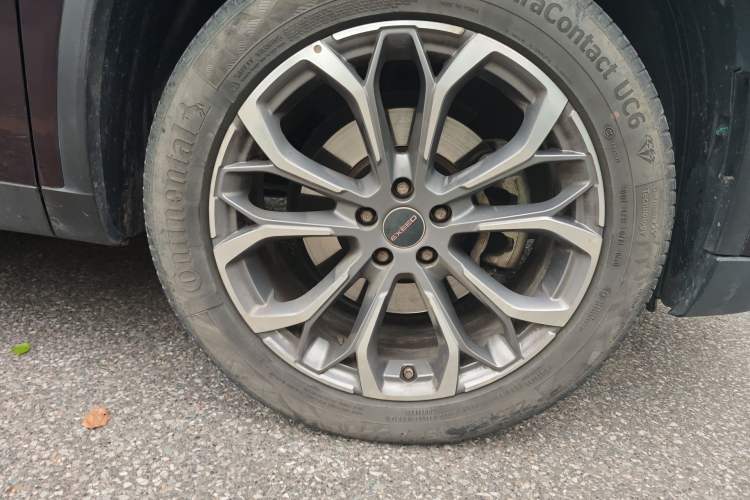 Used EXEED Lingyun 2020 1.6T Two-Wheel Drive Star Edition Right Front Wheel Hub
