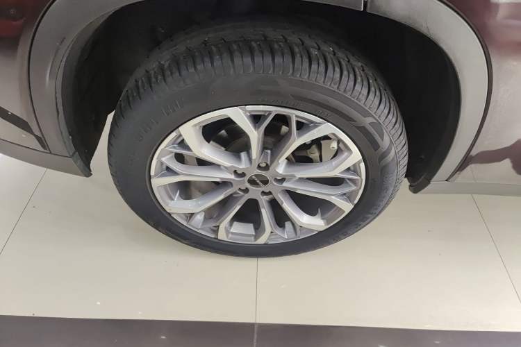 Used EXEED Lingyun 2020 1.6T Two-Wheel Drive Star Edition Right Rear Wheel Hub