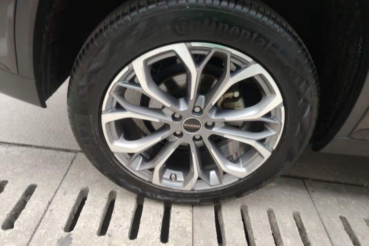 Used EXEED Lingyun 2020 1.6T Two-Wheel Drive Star Edition Right Rear Wheel Hub
