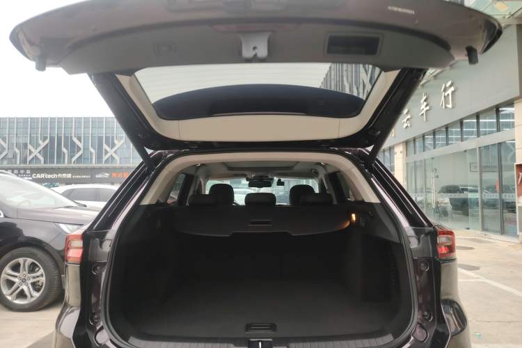 Used EXEED Lingyun 2020 1.6T Two-Wheel Drive Star Edition Trunk